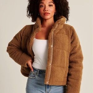 *NWT* A&F Sherpa Mini Puffer Jacket